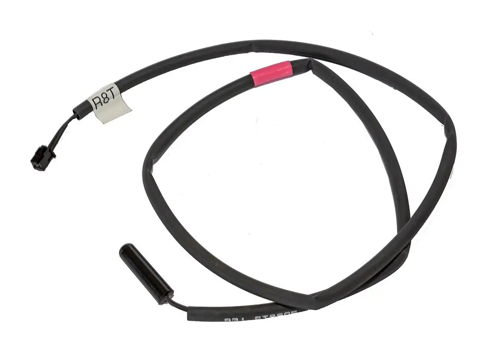 Temperaturfühler mit schwarzem Kabel und pinken Markierungen, geeignet für Daikin Altherma 3 GEO. Entnommen aus einer Heizsystemanwendung zur Temperaturüberwachung.